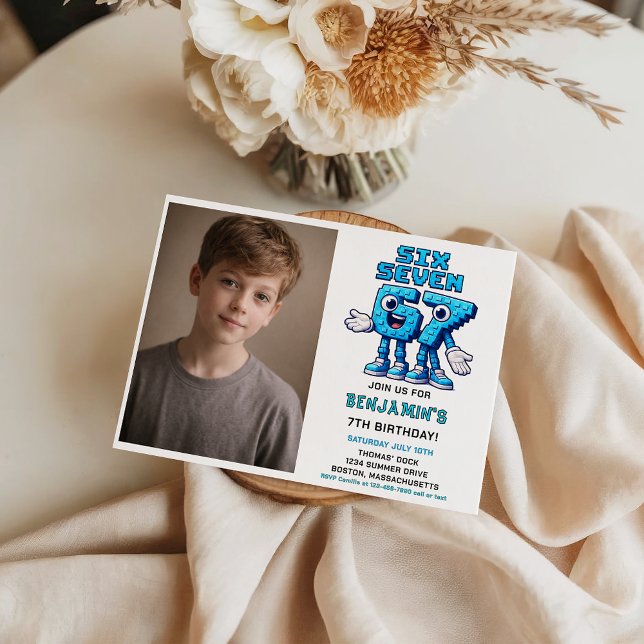 Six Seven Meme 7-årsfest | Roligt Trendigt  Inbjudningar (Six Seven Meme 7th Birthday Party | Funny Trendy Invitation)