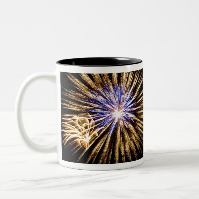 Sizzling Fireworks-Visning Två-Tonad Mugg (Vänster)