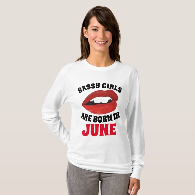 SJÄLVKLARNA ÄR FÖDDA I JUNE T-shirts (Hel framsida)