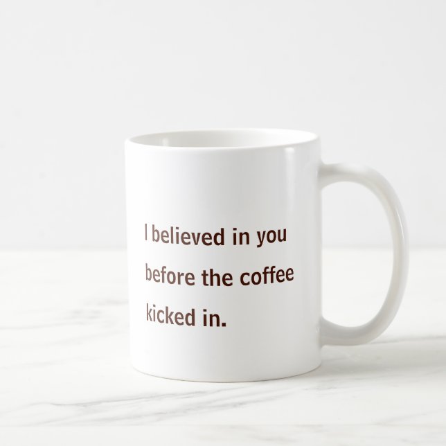 Självsäker kaffeböns-karaktär kaffemugg (Höger)