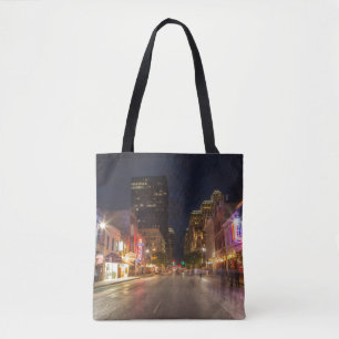 Sjätte gatan i Dusk i Austin, Texas Tygkasse