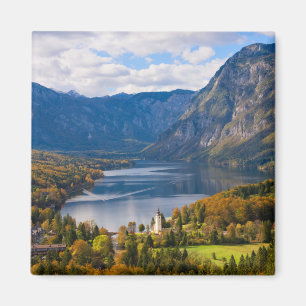 Sjö Bohinj i Slovenien i höst Magnet