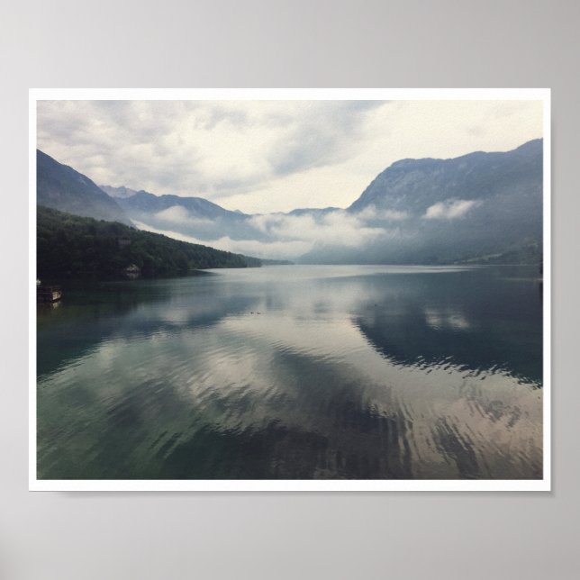 Sjö Bohinj Slovenien Misty Mountain Vatten Photo Poster (Framsidan)