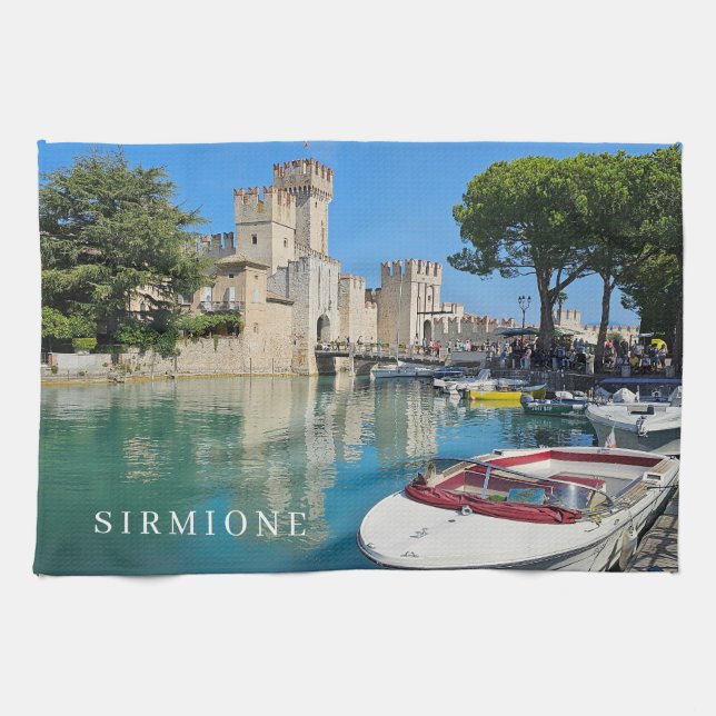 Sjö Garda Sirmione Castle visningshanddum av te Kökshandduk (Horisontell)