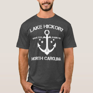 SJÖ HICKORY NORTH CAROLINA FUNNY Fishing Gift T Shirt