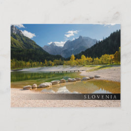 Sjö Jasna i fallande slovenska Alpernor Vykort