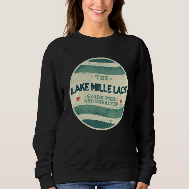 Sjö Mille Lacs Shark Free and Osalted Camping Mi T Shirt (Framsida)