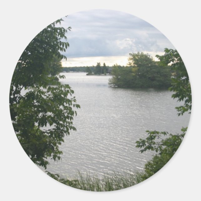 Sjö om skönhetsmärkning runt klistermärke (Framsida)