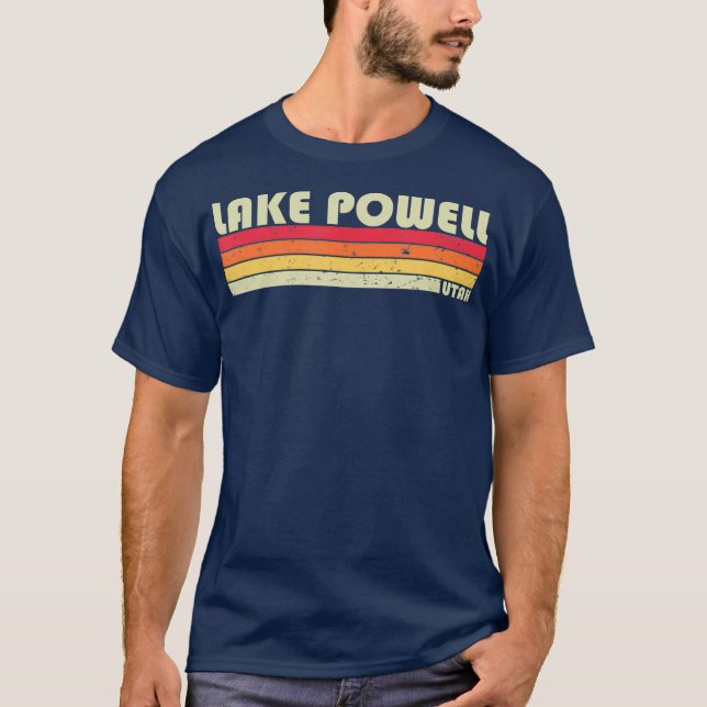SJÖ POWELL UTAH Funny Fishing Camping (sommar) T Shirt (Framsida)