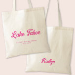 Sjö Tahoe Bachelorette Party Personlig Tote Tygkasse<br><div class="desc">Få party att börja med den här Sjö Tahoe-- för att få rosa personlig i säcken. Det här trendiget är utformat så att du får en Bachelorette-stad i ett snyggt-återbildningsteckensnitt, med gott om utrymme för anpassning med bridens namn och datum. Perfekt lägger till lite roligt och fläkt i din händelse....</div>