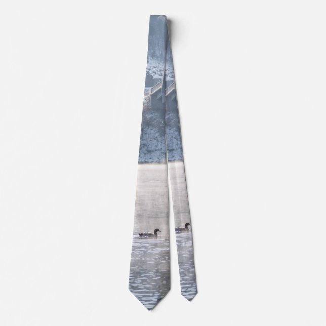 Sjö Taneycomo Foggy Winter Fishing Neck Tie Slips (Framsida)