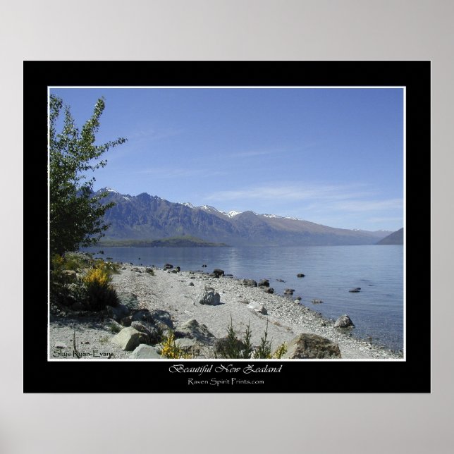 "SJÖ WAKATIPU, NZ" FotoPoster Poster (Framsidan)