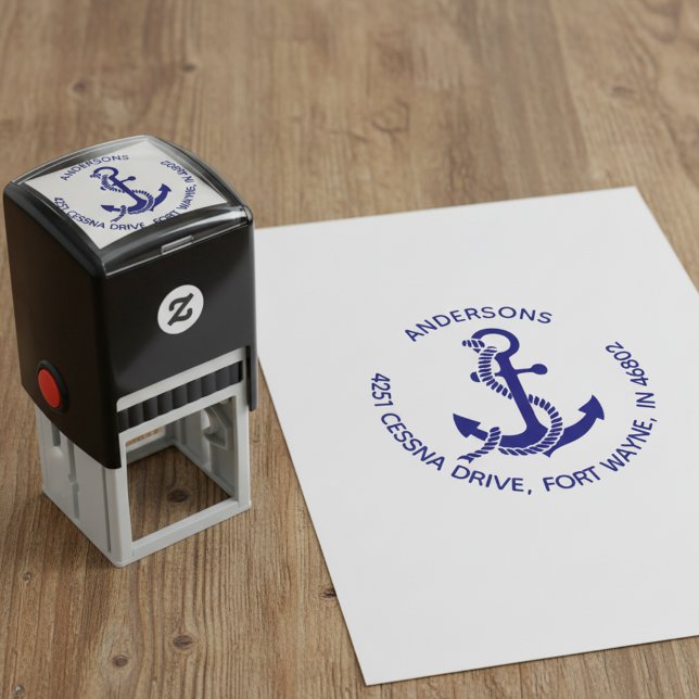 Sjöankare runt familj återadress stämpel (Round return address stamp with an anchor.)