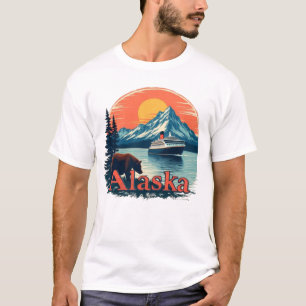 Sjöar i Alaskabergen och havet T Shirt