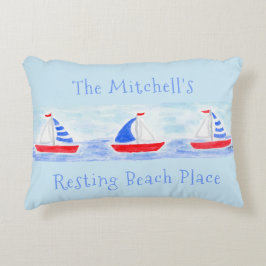 Sjöfärgssegelbåtar som återställer Beach Ställe Prydnadskudde