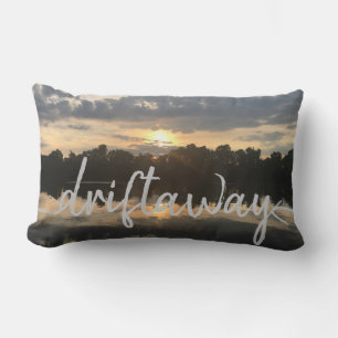 Sjöfartscertifikat DRIFT AWAY-bokstäver med solned Lumbarkudde