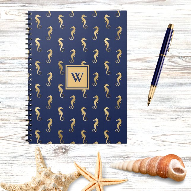 Sjöhästar i Elegant Marinblå & Guld Monogram Initi Anteckningsbok (Skapare uppladdad)
