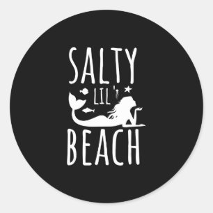 Sjöjungfru för kvinnlig Sjöjungfru Salty lil’ Beac Runt Klistermärke