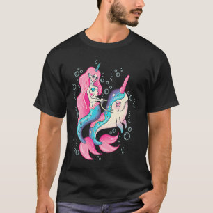 Sjöjungfru på en enmajsnarwahle Alt sa T Shirt