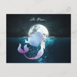Sjöjungfru som simmar i fred under hela månen vykort