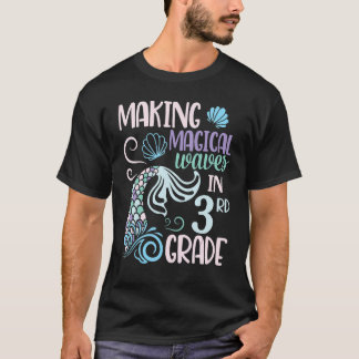 Sjöjungfru Student till skolan Skapar magiskt Våga T Shirt