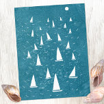 Sjölandskap för segling ombord vykort<br><div class="desc">En segelbåt tävling på en grönt av havet. Perfekt för din favoritsjöman,  jakttävling och regatta fläkt. Ursprunglig nautisk konst av Nic Squirrell.</div>
