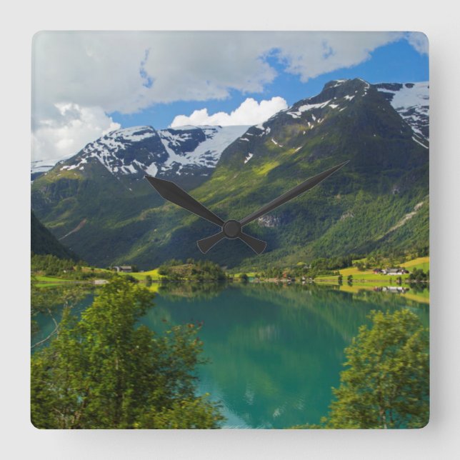 Sjön Floen pittoresk, Norge Fyrkantig Klocka (Framsida)