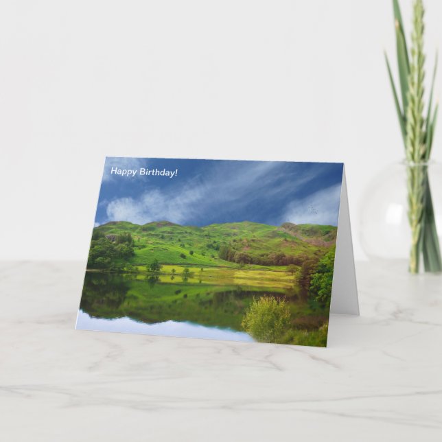Sjöområdet avbildar för födelsedaghälsningkort kort (Framsida)