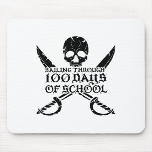 Sjöpirat som seglar genom 100 dagars skolgossar musmatta