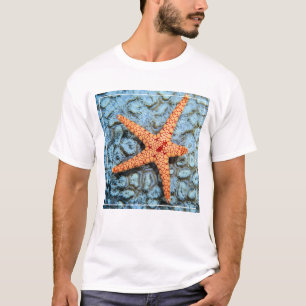 Sjöstjärna på en korall med Polips T Shirt