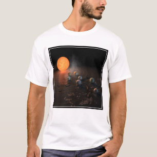 Sju planeter i omloppsbana runt stjärnan. t shirt