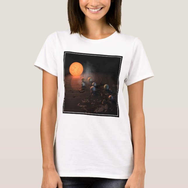 Sju planeter i omloppsbana runt stjärnan. t shirt (Framsida)