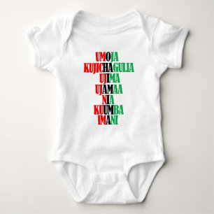 Sju principer för Kwanzaa Kinara Färg T Shirt