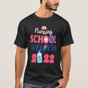 Sjukskolan Survivor 2022 Studenten Nurse Grad T Shirt
