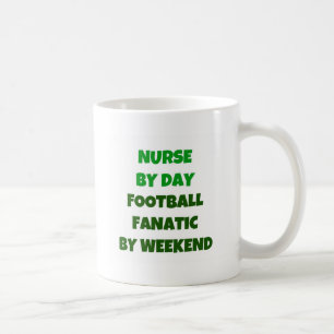 Sjuksköterska efter dagars fotbollsfanatic i Helg Kaffemugg