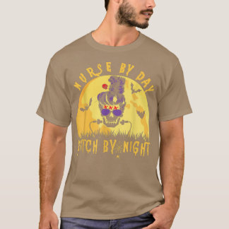 Sjuksköterska efter dagsljakt efter nattdags Manar T Shirt