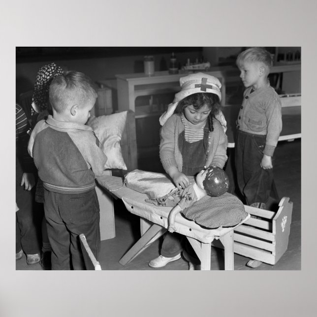 Sjuksköterska i utbildning, 1943 poster (Framsidan)