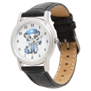 Sjuksköterska med roligt panda armbandsur