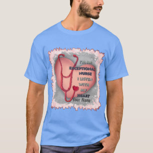 Sjuksköterska med rött hjärta t shirt