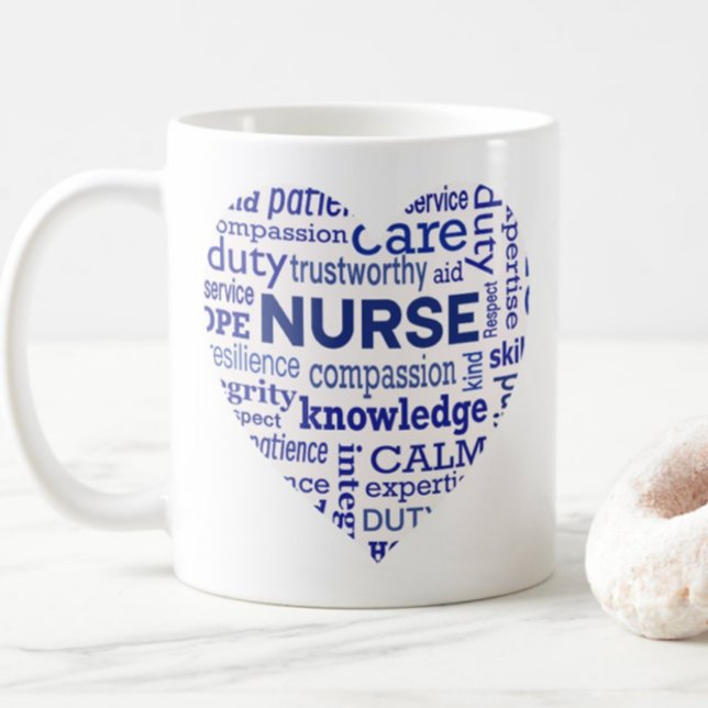 Sjuksköterska RN Typografi Hjärta Stolthet Present Kaffemugg (Skapare uppladdad)