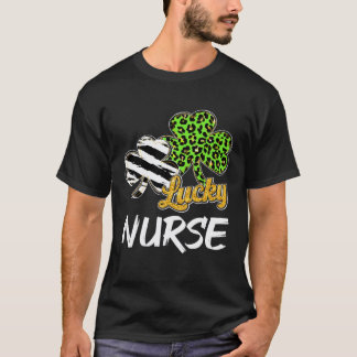 Sjuksköterska Shamrock Irländsk En Lucky Sjuksköte T Shirt