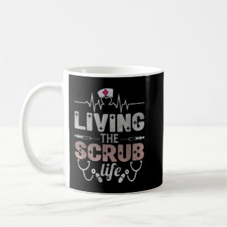 Sjuksköterska som lever under livstid i SCrub Kaffemugg