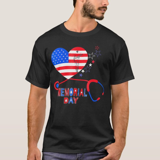 Sjuksköterska Stethoscope Heart Patriotic Memorial T Shirt (Framsida)