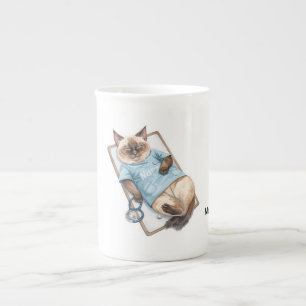 Sjuksköterska tar en tupplur för Cat Lovers Benporslin Mugg