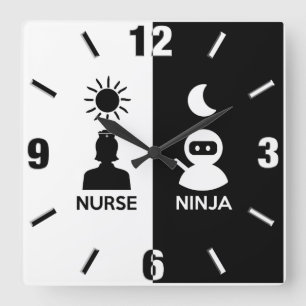 Sjuksköterska vid dagen Ninja vid natt Fyrkantig Klocka