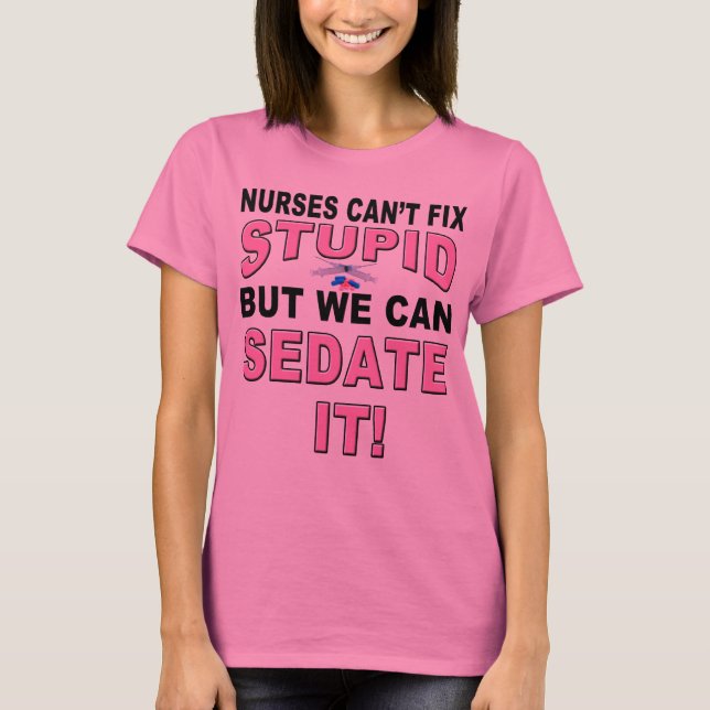 SJUKSKÖTERSKAHUMOR TEE SHIRT (Framsida)