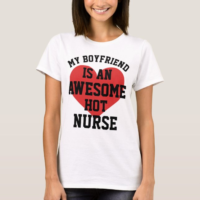 Sjuksköterskapojkvän T-shirt (Framsida)