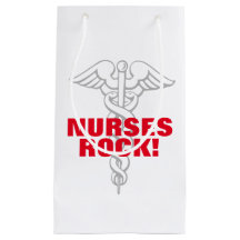 Sjuksköterskastengåvan hänger lös för att vårda