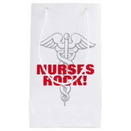 Sjuksköterskastengåvan hänger lös för att vårda