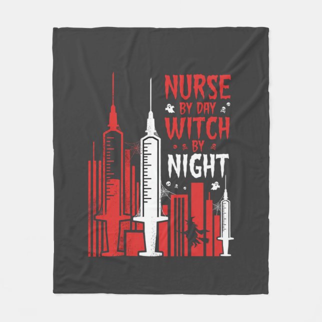 Sjuksköterskehäxa Halloween Skyline Design_1 Fleecefilt (Framsidan)
